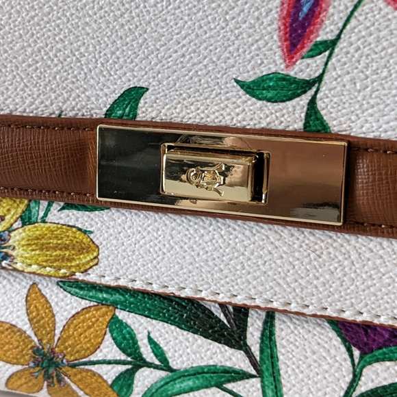 Floral Crossbody Bag - Great condition - Picture 7 of 10